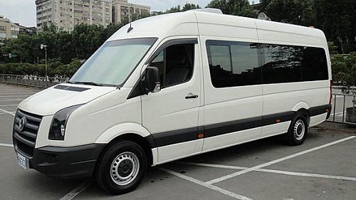 9座商務車
